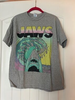 Universal Gray 'JAWS' Graphic Tee with Teal & Yellow Print